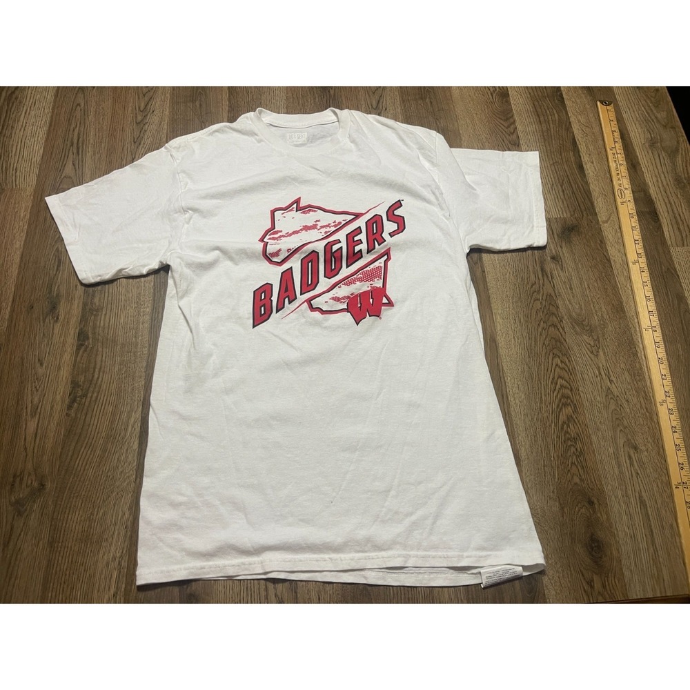 Box Seat Clothing Shirt, Men's Size Large, White, Wisconsin Badgers Apparel